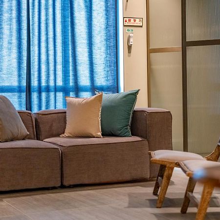 Hotel Barahan Jeonju Exteriör bild