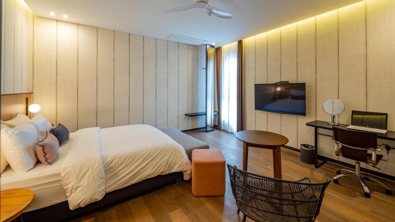 Hotel Barahan Jeonju Exteriör bild